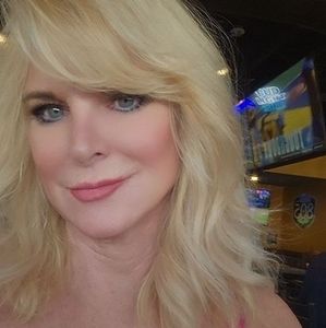 Meet your Posher, Nanette